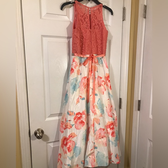 Casual Spring Dress - Picture 8 of 8